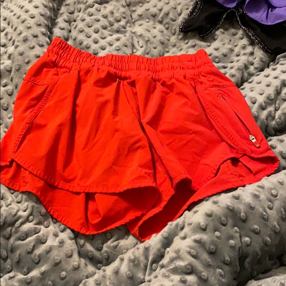 LuLu lemon tracker size 8 shorts